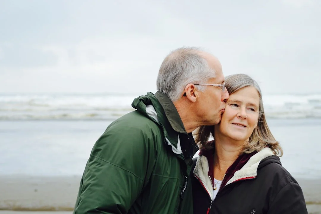 Couple on the beach, calm and connected, couples therapy in West Los Angeles