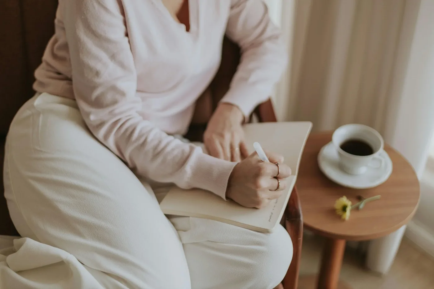 Life Threads Therapy licensed therapists in West LA